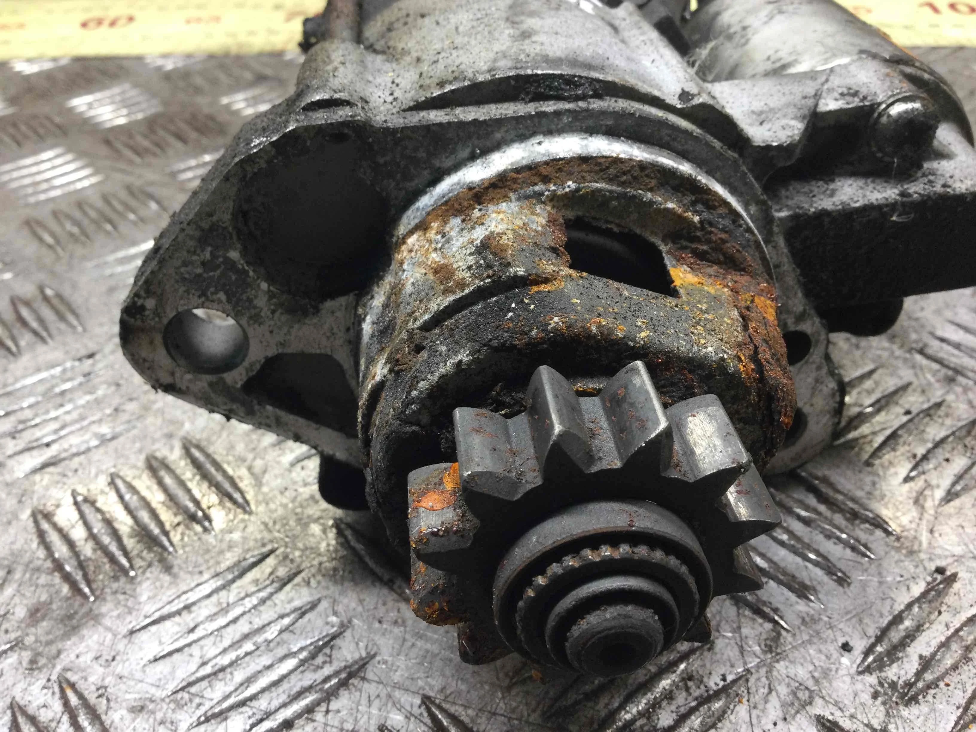 Стартер Nissan X-Trail T30 (2001-2004) дизель 2.2 TD Механика Внедорожник