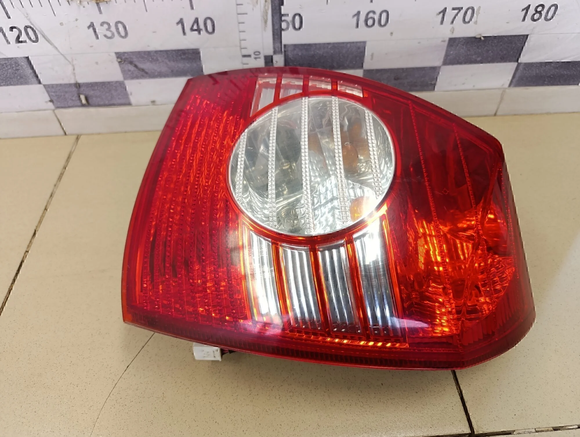 Фонарь задний правый Elantra 2000-2005