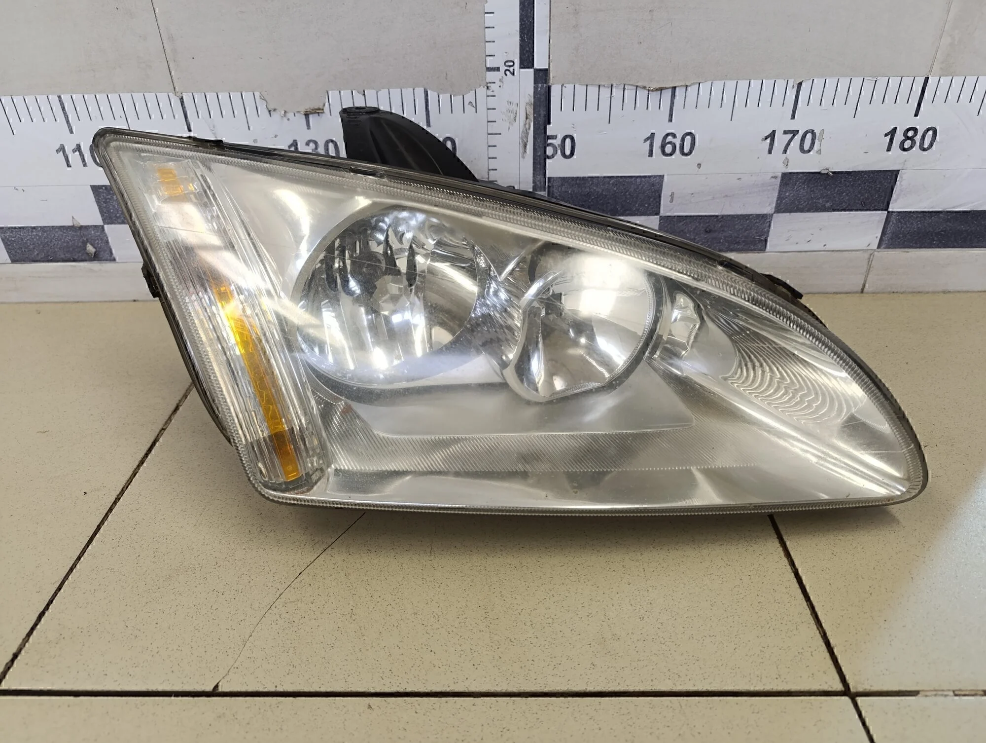 Фара правая Focus II 2005-2008