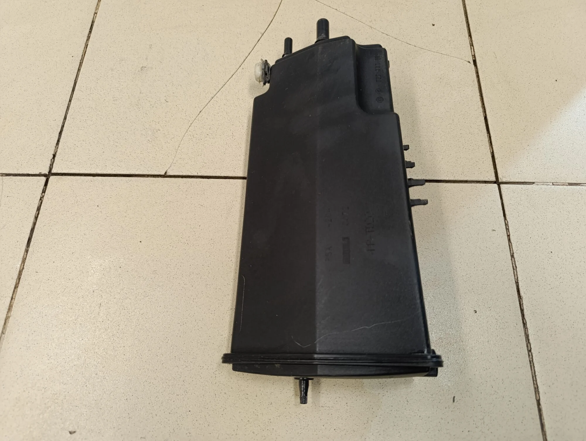 Абсорбер (фильтр угольный)  C4 2005-2011