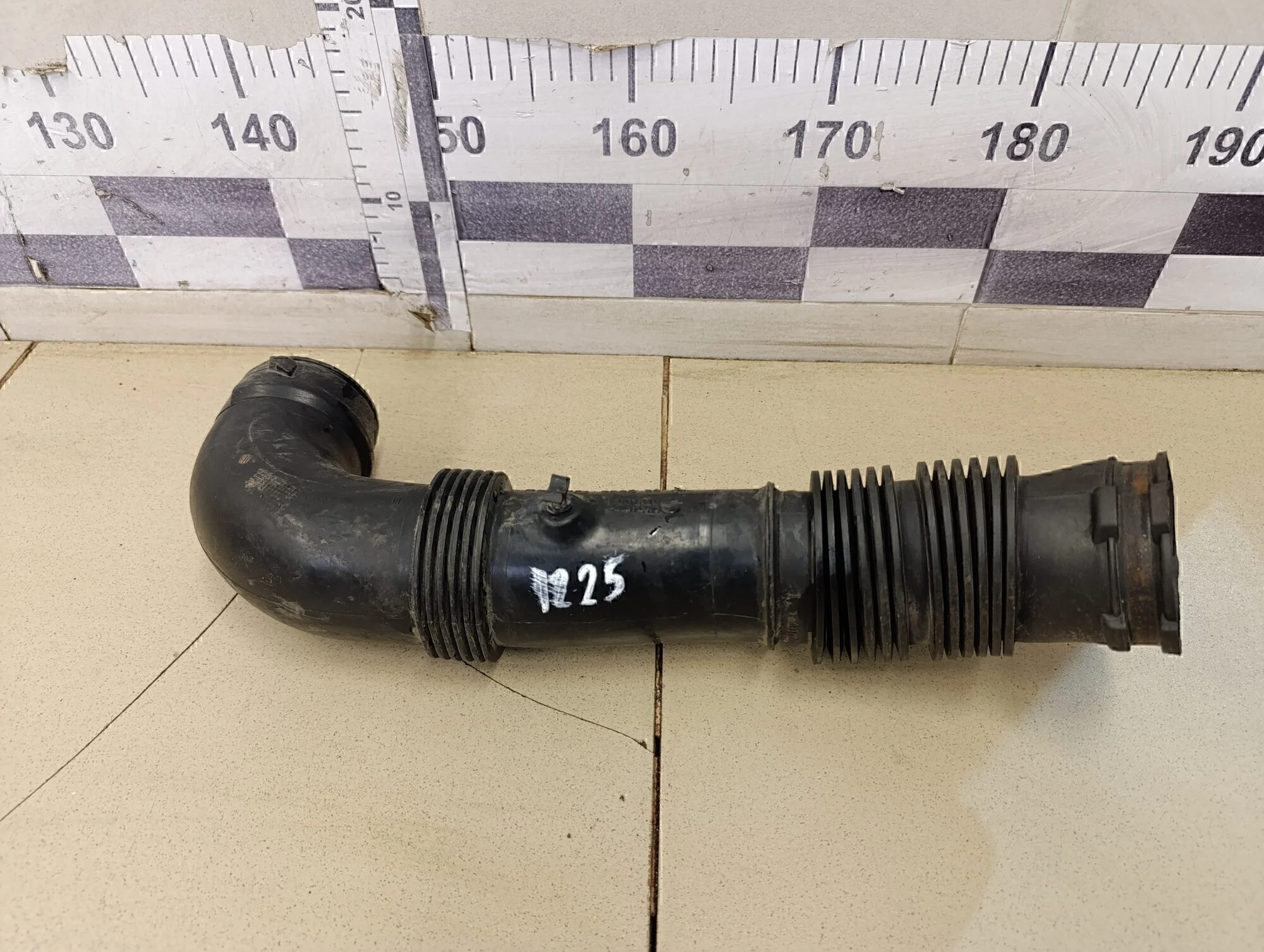 Патрубок воздушного фильтра C4 2005-2011