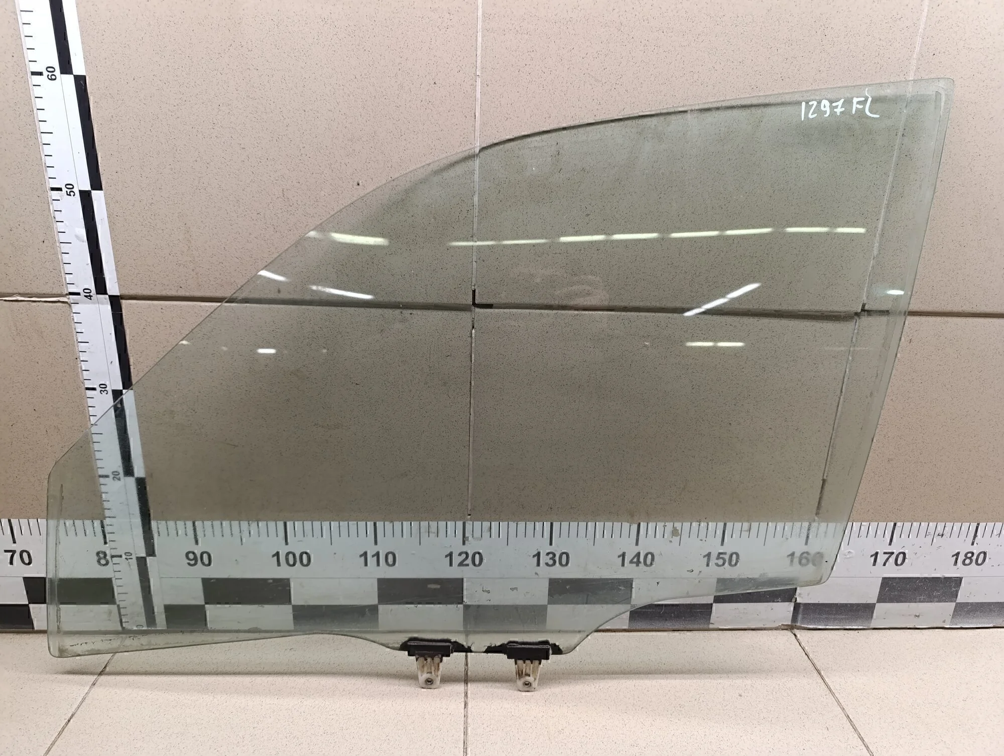 Стекло двери передней левой Grand Vitara 2006-2015