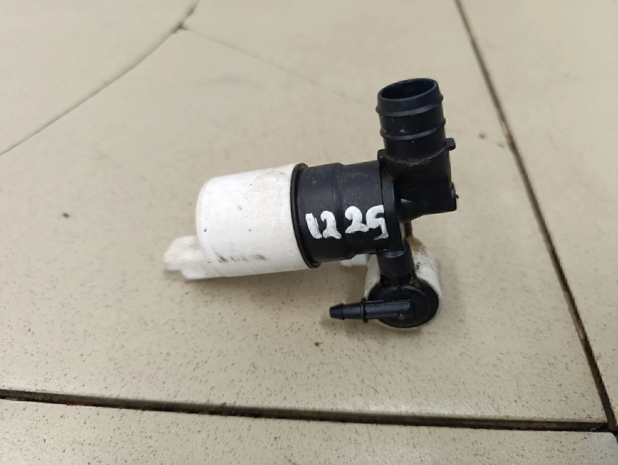 Насос омывателя Logan 2005-2014