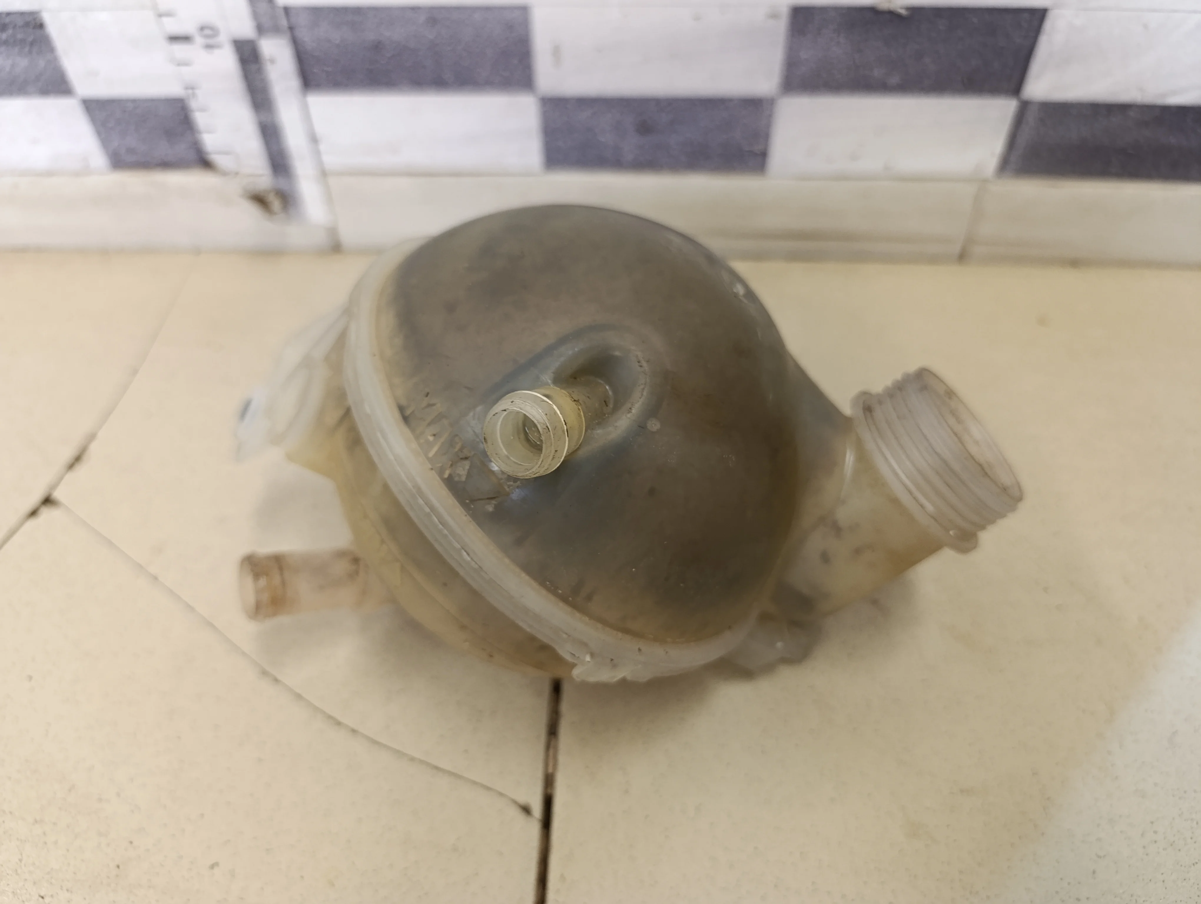 Бачок расширительный C4 2005-2011