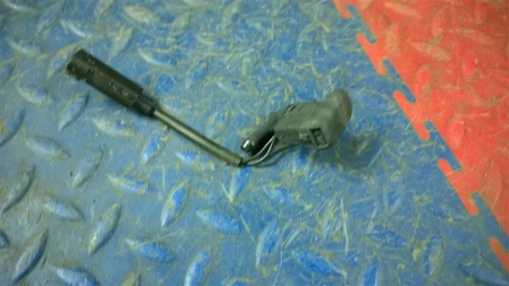 форсунка омывателя лобового стекла BMW X5 E53 61667000119  M54B30 231 лс 3.0i 2000 TOPASBLAU METALLIC (364)