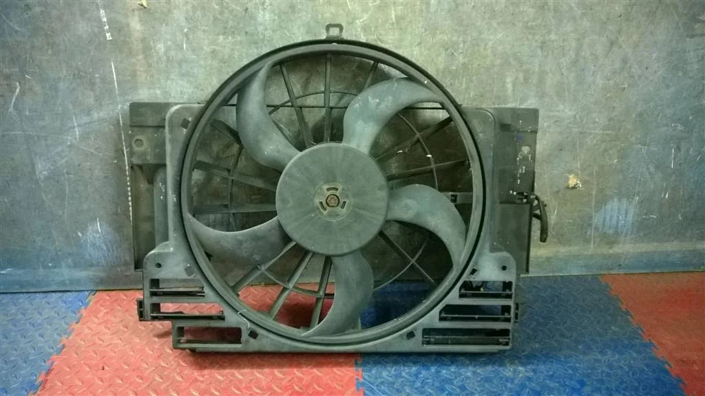 вентилятор радиатора BMW X5 E53  M54B30 231 лс 3.0i
