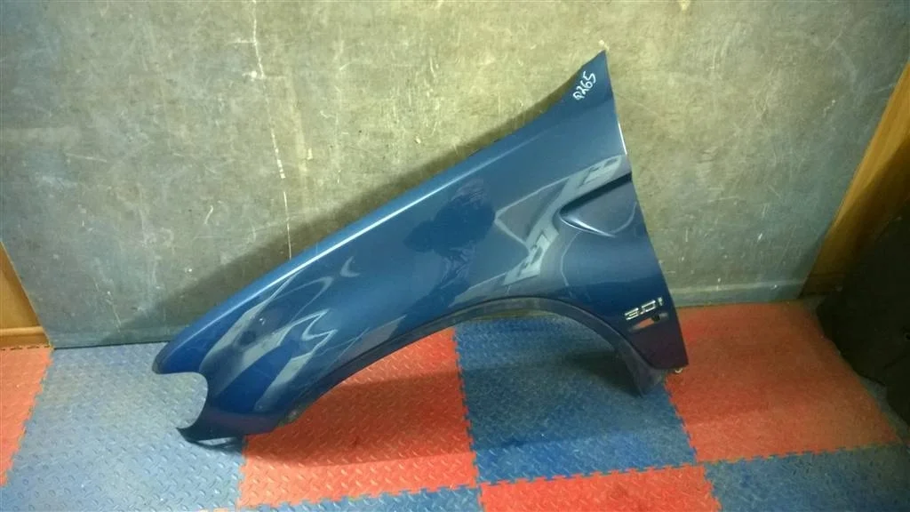 крыло BMW X5 E53  M54B30 231 лс 3.0i