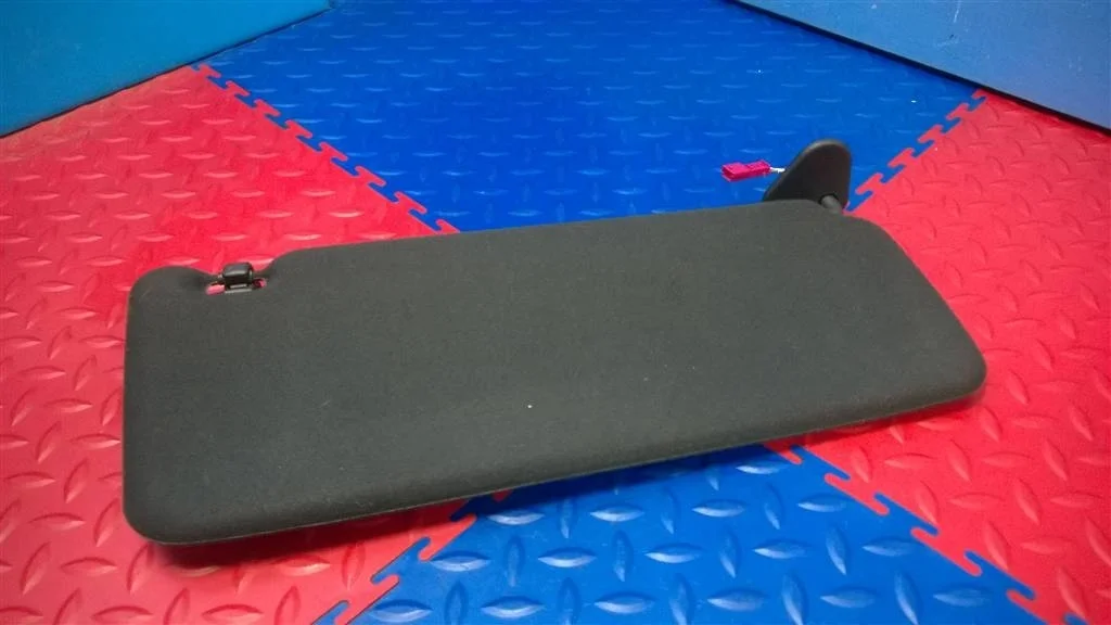 козырек солнцезащитный BMW X5 E53 51168258035  M54B30 231 лс 3.0i 2000 TOPASBLAU METALLIC (364)