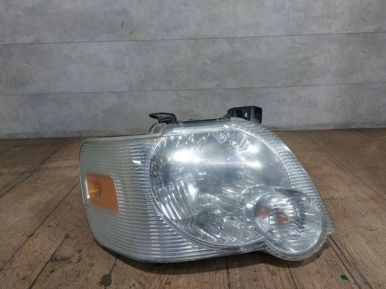 фара правая Ford Explorer 4  U251 U251