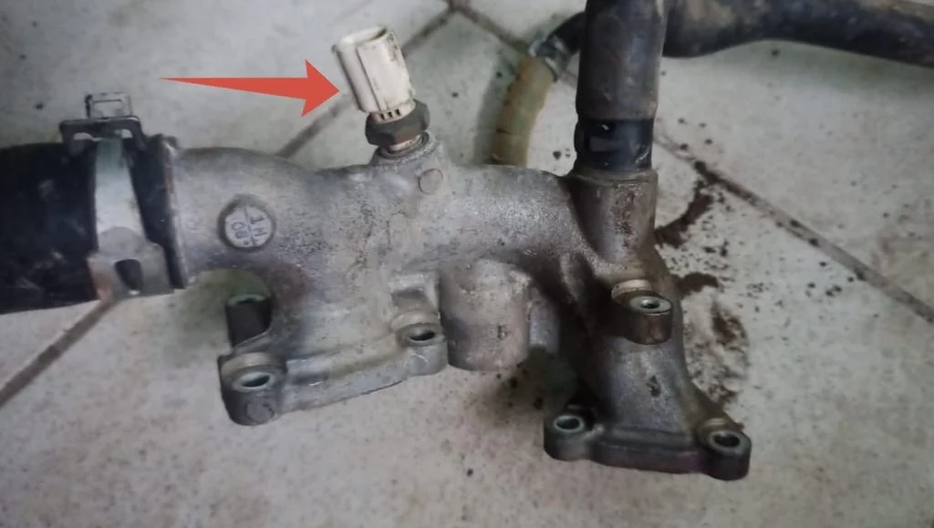 Датчик температуры Lexus IS II (2005—2008)