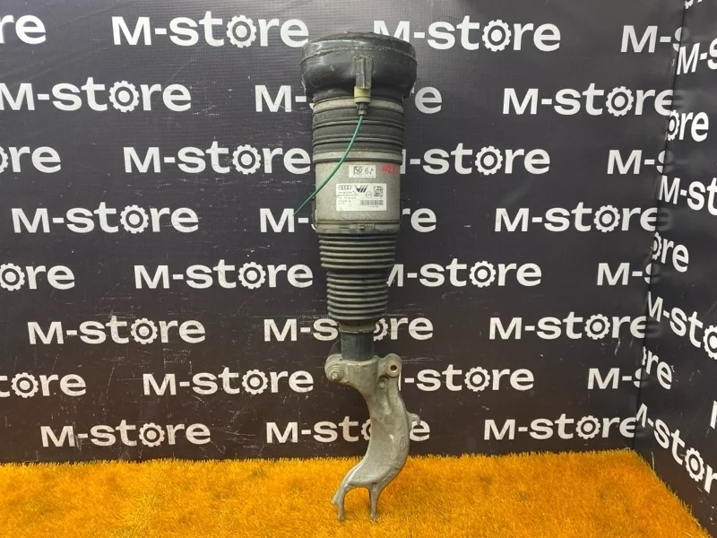 Пневмостойка Audi Q7 2015 4M0616039AD 4M CYR, передняя