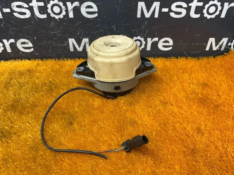 Подушка двигателя Mercedes-Benz M-Class 2012 A1662405517 W166 642.826, правая