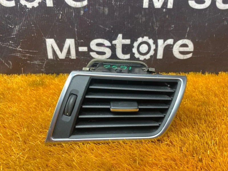 Дефлектор воздушный Mercedes-Benz M-Class 2012 A1668300254 W166 642.826, передний правый