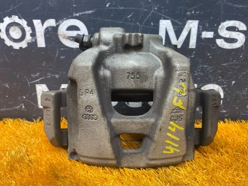 Суппорт Audi A4 2011 8K0615123C B8/8K CDNB, передний левый