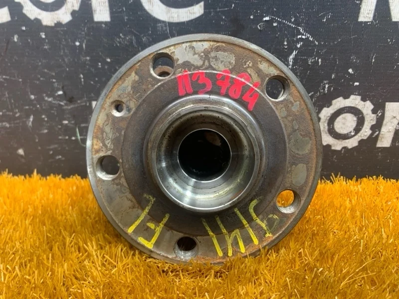 Ступица Volkswagen Sharan 2011 1K0407621F 7N CAV, передняя левая