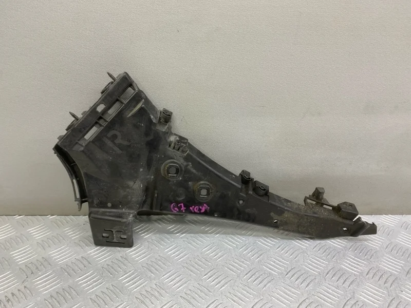 Крепление бампера Audi Q7 4L