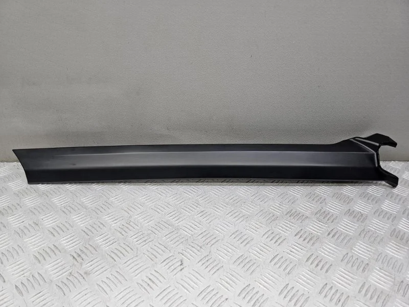 Накладка лобового стекла Land Rover Discovery L319