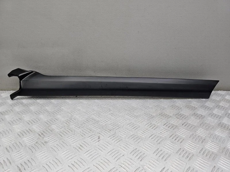 Накладка лобового стекла Land Rover Discovery L319