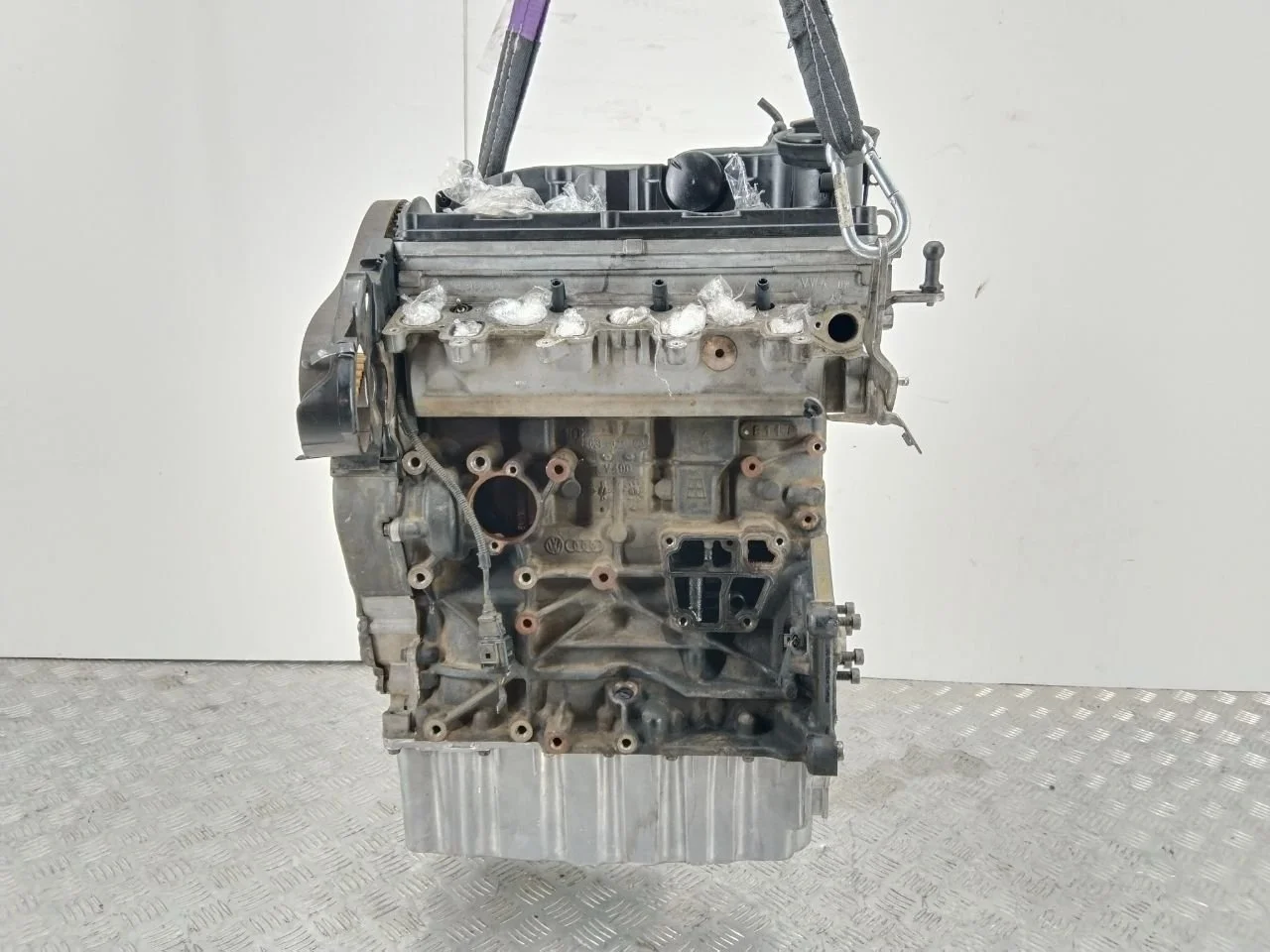 Двигатель CAA Volkswagen Transporter T5 2.0 Дизель