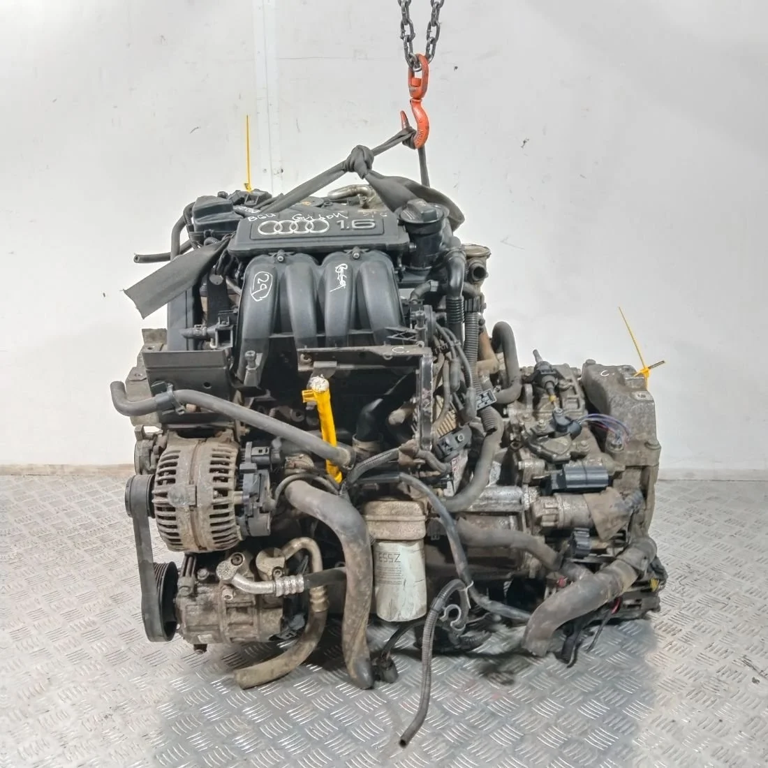 Двигатель BGU Volkswagen Golf 5 1.6 Бензин