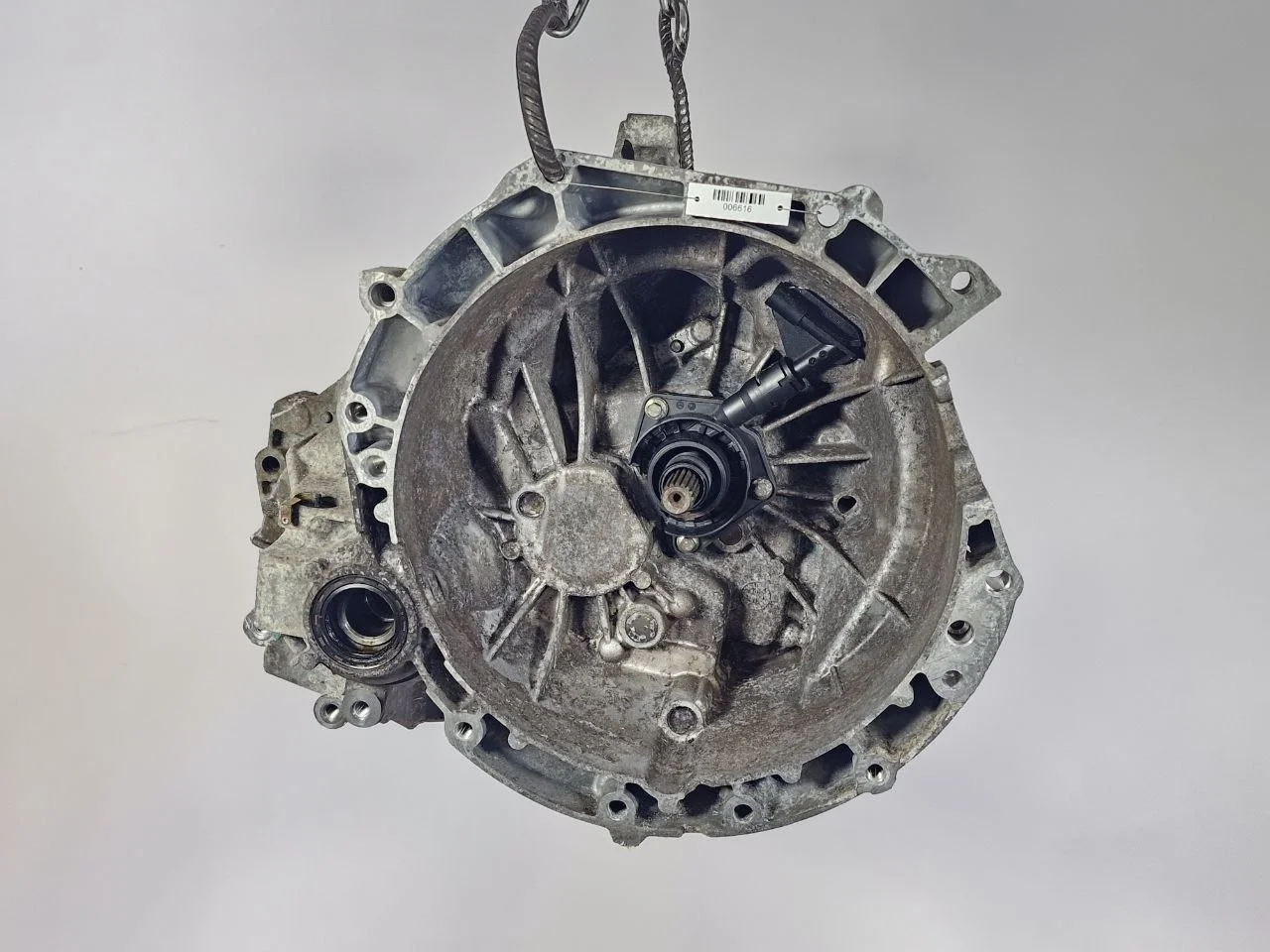 КПП механическая (МКПП) 5-ступенчатая 4M5R7002NE Ford Focus 2 restailing 1.8 Бензин