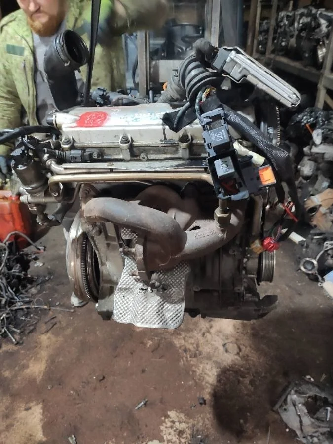 Двигатель ALZ Volkswagen Passat B5 1.6 Бензин