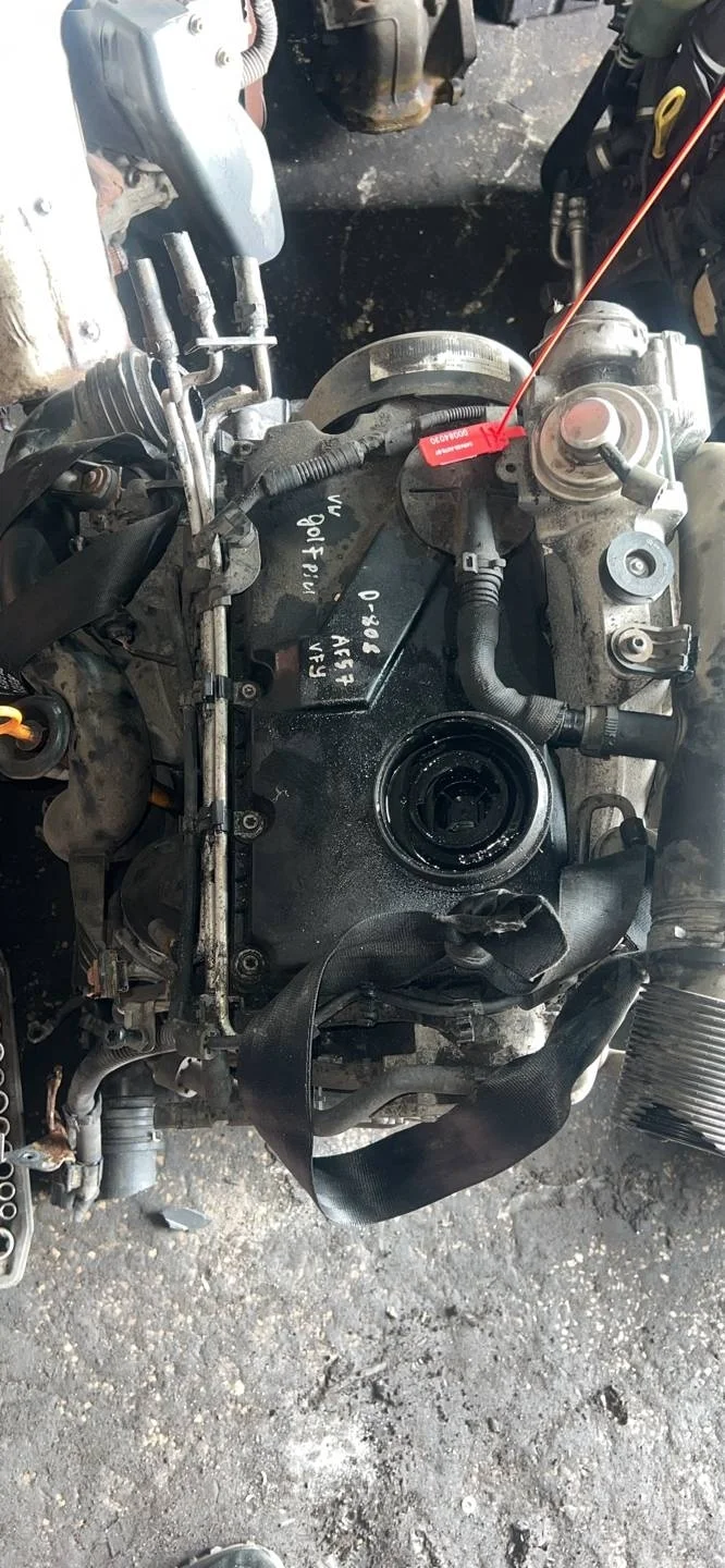 Двигатель BXE Volkswagen Golf PLUS 1 1.9 Дизель