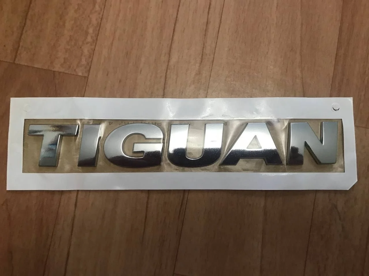 Эмблема надпись Volkswagen Tiguan 5N0853687B739, задняя