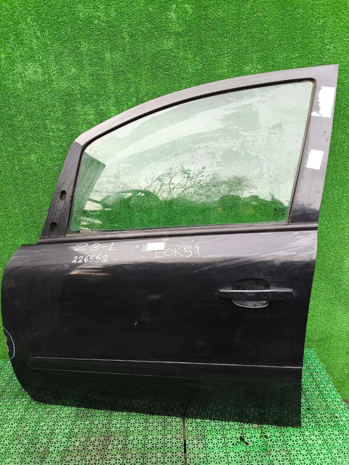 Дверь OPEL ZAFIRA B 2005- передняя левая чёрная б/у ZAFIRA B(2005-2014)