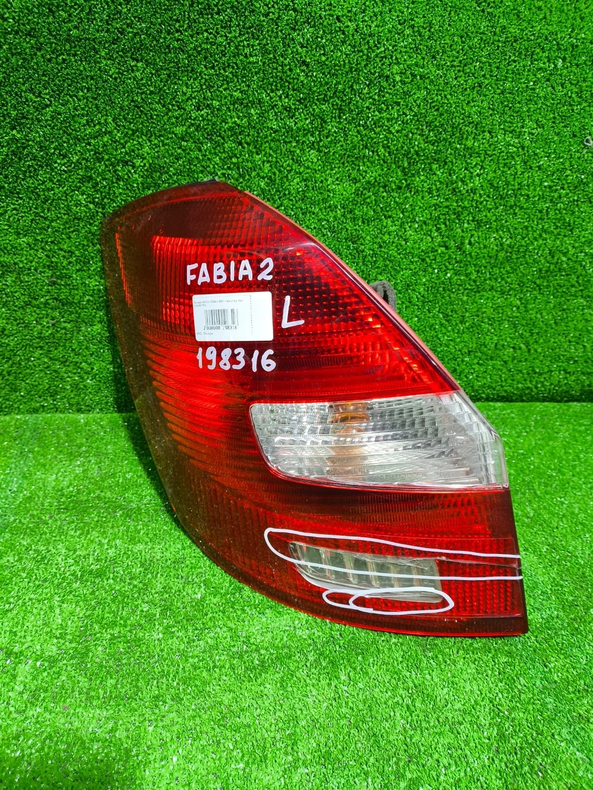 Фонарь SKODA FABIA 2 2007- левый б/у FABIA 2(2007-2015)