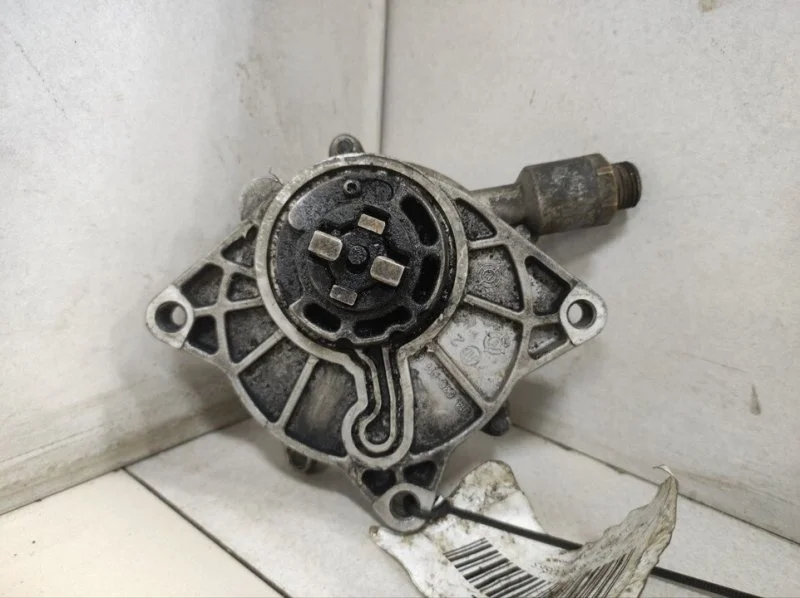 Насос вакуумный SsangYong Kyron 2009