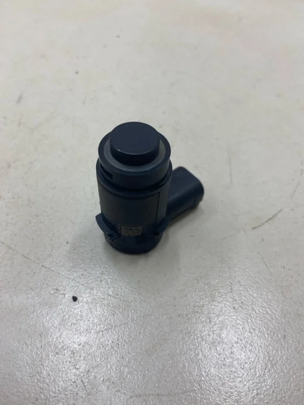 Датчик парковки Renault Duster 1