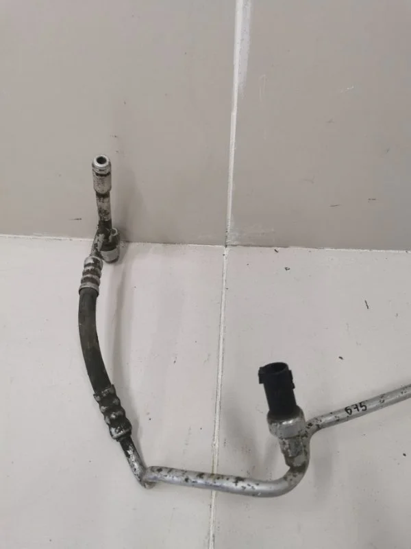 Трубка кондиционера Ford Focus 2 СЕДАН HXDB 1.6