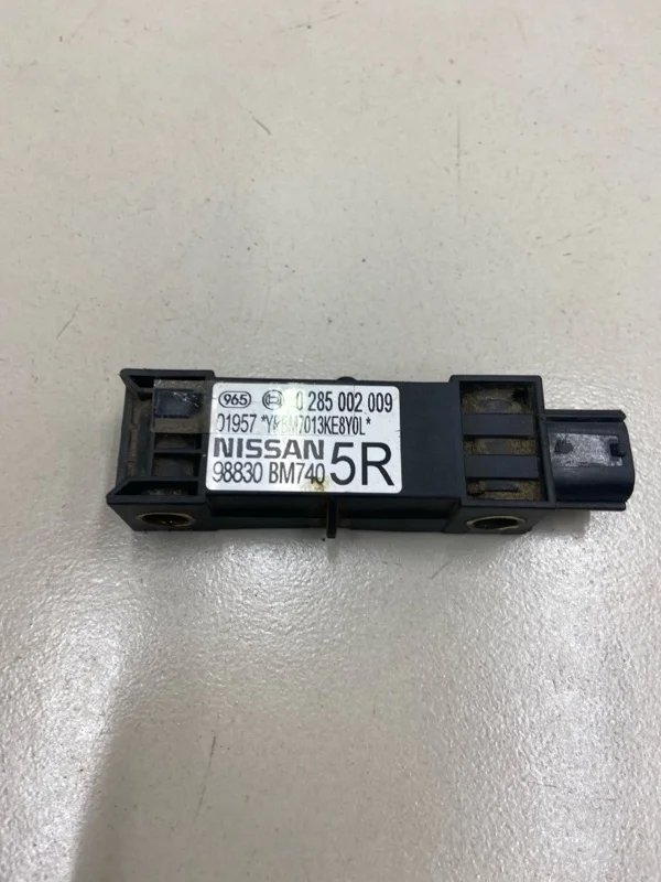 Датчик AIR BAG Nissan Almera 2 N16 QG15DE 2001