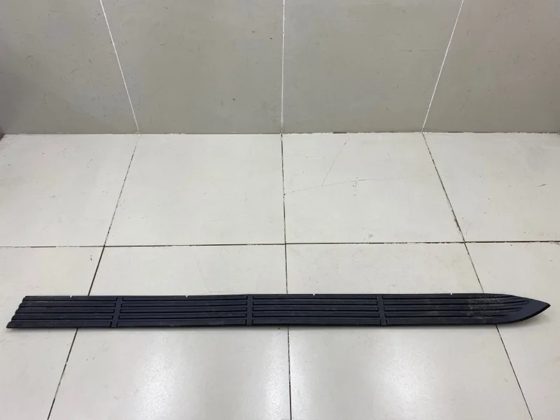 Накладка на подножку правая Lexus LX570