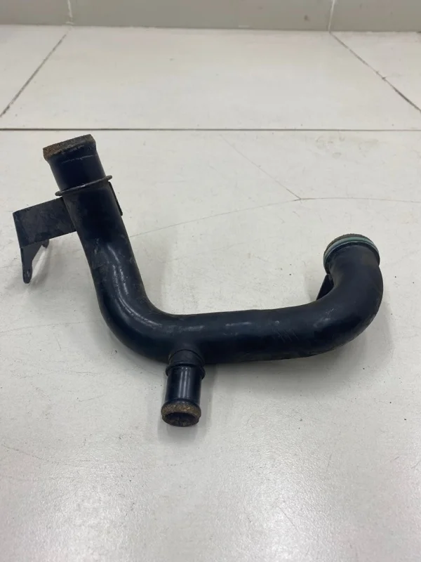 Трубка системы охлаждения Audi Q7 4LB 3.0 TDI 2009