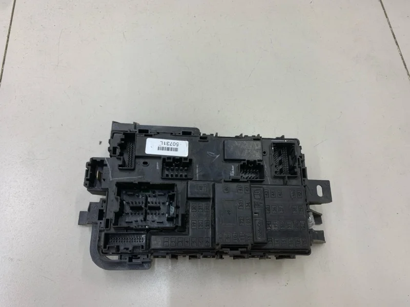 Блок предохранителей салонный Ford Edge 1 TQ1 PDED