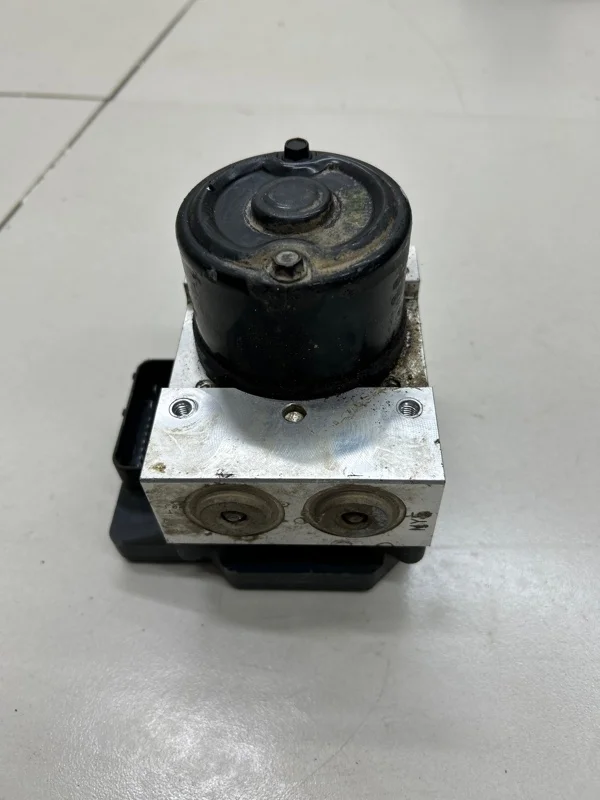 Блок ABS (насос) Kia Sportage 2 KM G4GC 2.0 БЕНЗИН