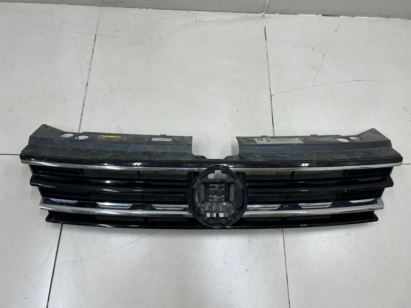 Решетка радиатора Volkswagen Tiguan 2