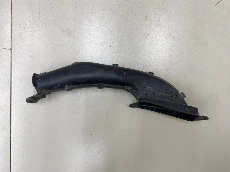 Воздухозаборник наружный Ford Focus 3