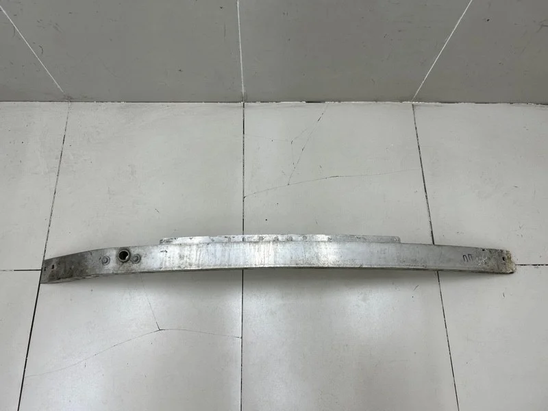 Усилитель бампера передний Mercedes-Benz E-class