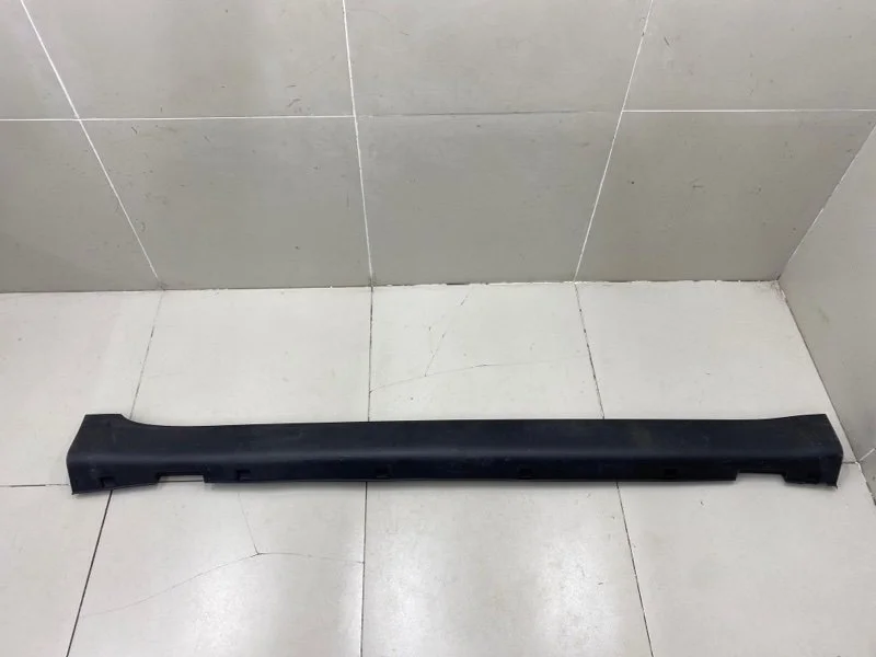 Накладка на порог (наружная) левая SsangYong