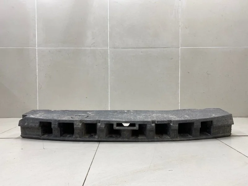 Наполнитель бампера задний Skoda Rapid 1