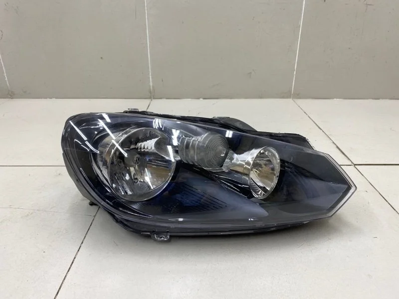 Фара передняя правая Volkswagen Golf 6