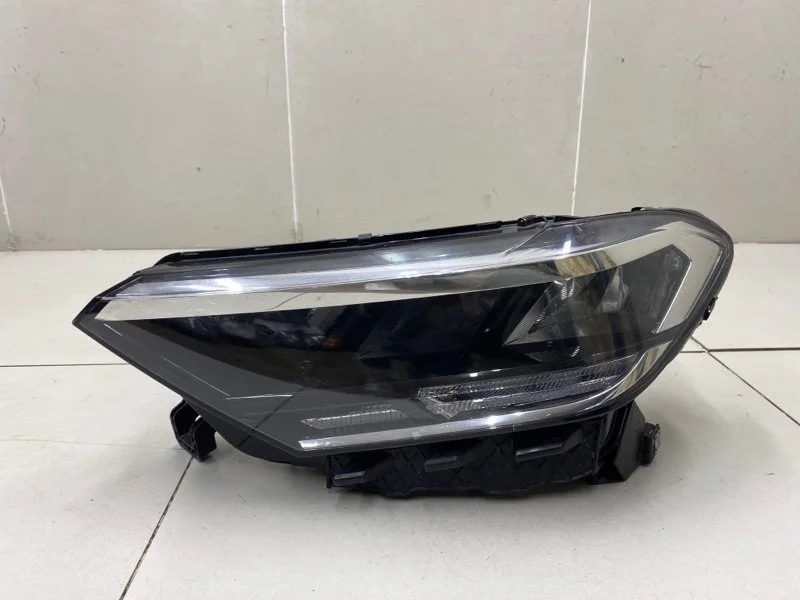 Фара передняя левая Volkswagen Polo 6