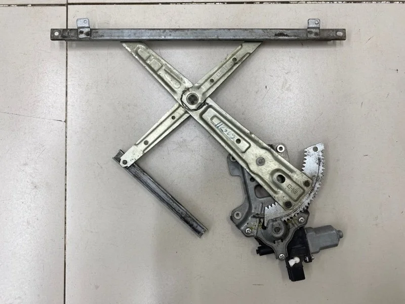 Стеклоподъемник элект. передний правый Mitsubishi