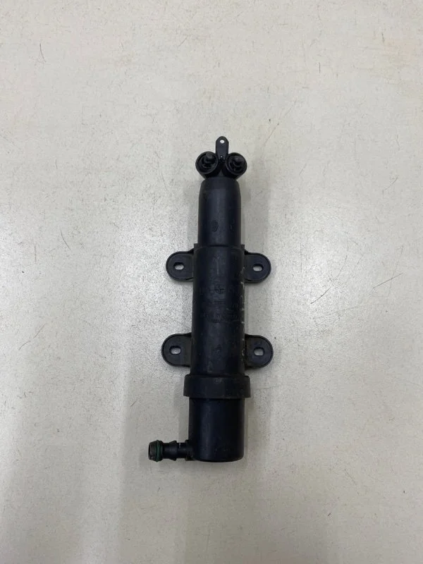 Форсунка омывателя фары Skoda Superb 2