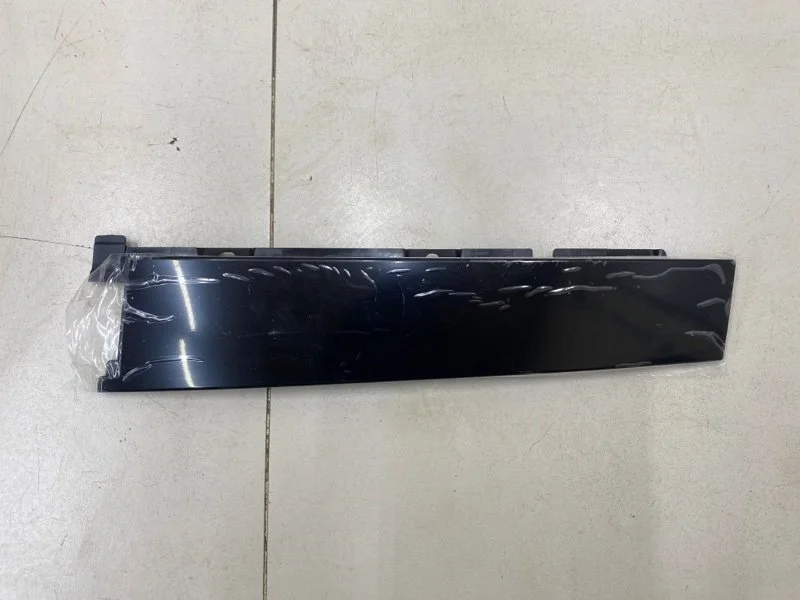 Накладка двери задняя правая Ford Focus 3