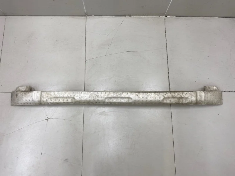 Наполнитель бампера передний Toyota Land Cruiser