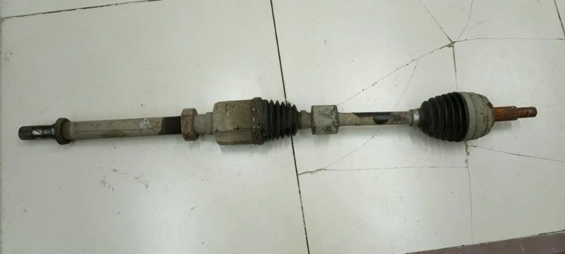 Полуось (привод) передний правый Renault Duster 1